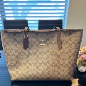 Large Coach tote purse